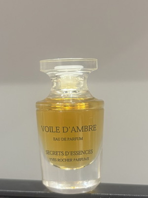 Yves Rocher Voile d'Ambre Eau de Parfum mini used