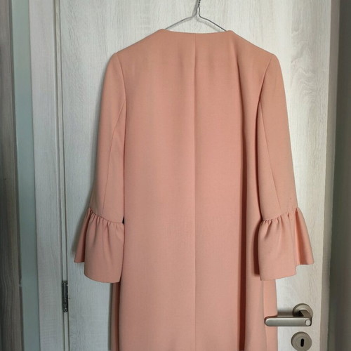 Zara pink blazer like new, size M, 3/4 sleeves with ruffles