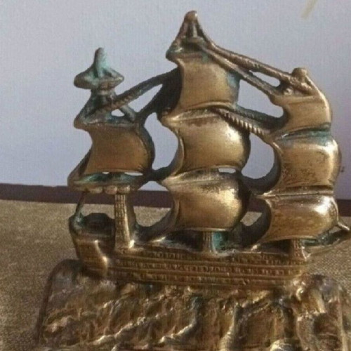 Bronze solid ship 17 cm like new
