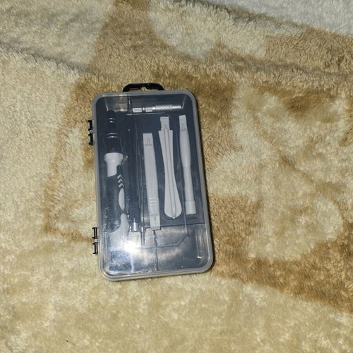 Screwdriver set 115-1 like new for mobile repairs