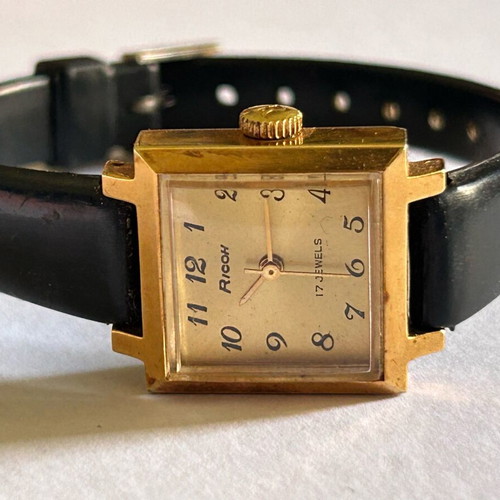 Ricoh Vintage Lady’s Watch Made in Japan Like New