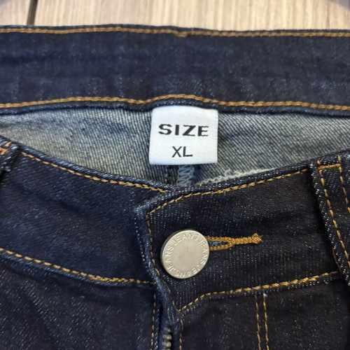 Push up denim jeans, new with tag, blue, size M-L