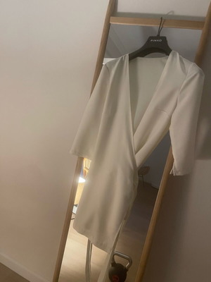 Wrap dress white, like new, size S