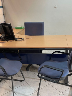 Σετ γραφείου DROMEAS σαν καινούργιο με γραφείο, ερμάριο, συρταριέρα και καρέκλες