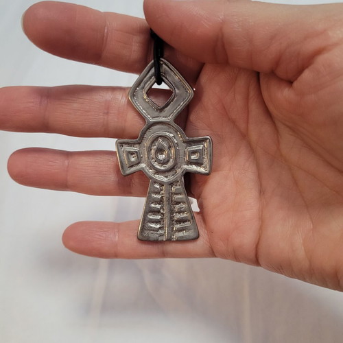 Women's necklace silver cross with leather pendant, like new