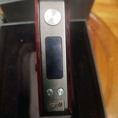 Vape electronic cigarette Wismec Sinuous V200 200W and Oumier Wasp Nano RDA used