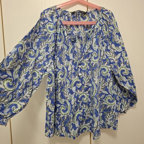 Zara blouse new, size XS, white and blue