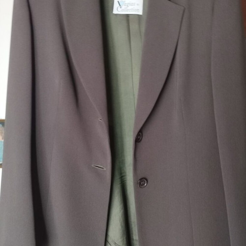 Vintage 3-piece set Vagias Collection gray suit and NOS green blouse size 50