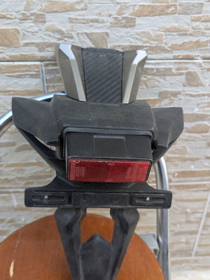 Gsxr mudguard 2007 - 2009 like new