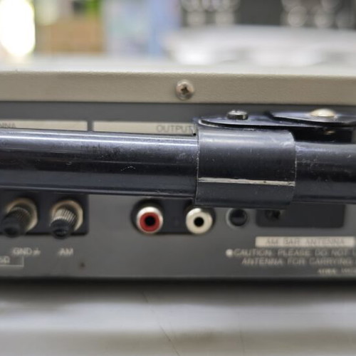 Aiwa R30 radio used, fully functional