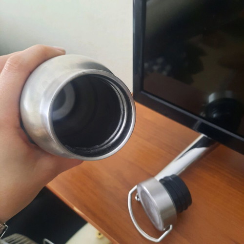 Thermos with minimal design like new