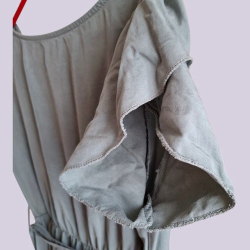 Midi dress green like new, soft and breathable
