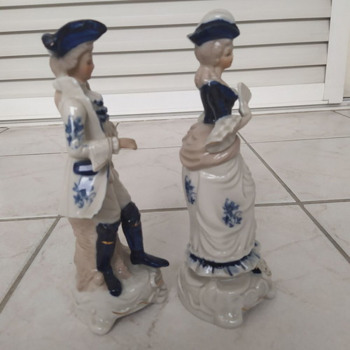 Vintage figurine couple used, high society, 22 cm tall