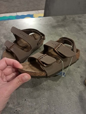 Σανδάλια Birkenstock καινούργια, μέγεθος 25, μπεζ και καφέ