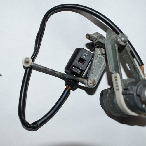 VW Golf 4 ignition lock used with key and 3 door locks