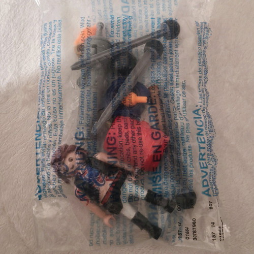 Playmobil closed pirate figure set new