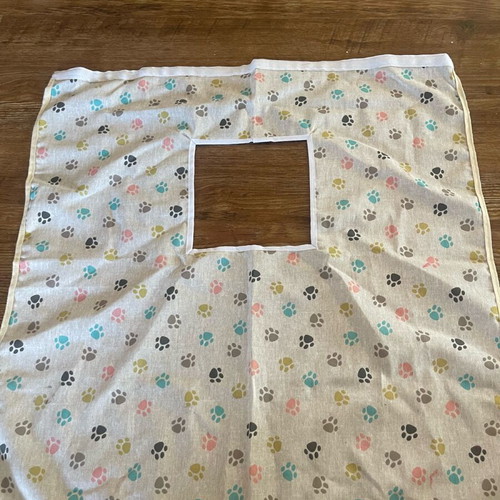 Decorative curtain for children's bed used with scratches