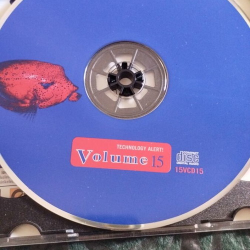 Va Volume 15 2CD with Book Technology Alert like new