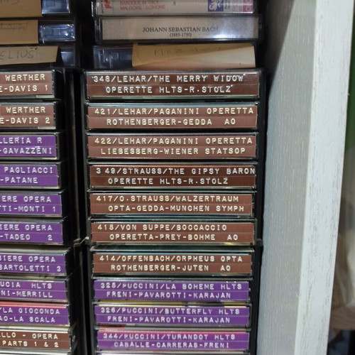 Classical music cassette tapes, pack of 30