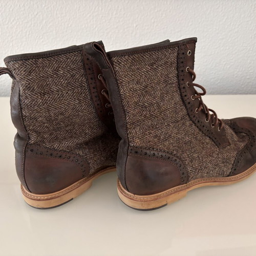 Ugg Gold Kioni boots like new, size 38, tweed and leather