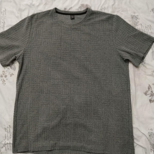 Men's short-sleeve gray T-shirt like new, size L