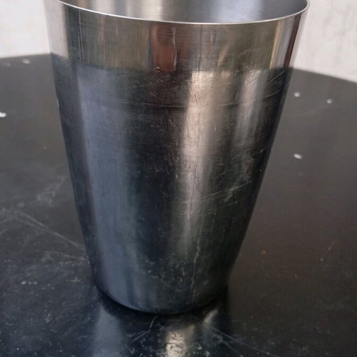 Small shaker used without lid
