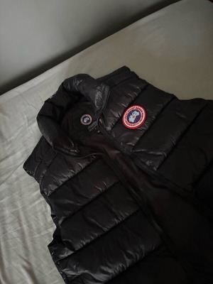 Canada Goose vest like new, black, sizes M and L