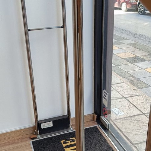 SensorBeta anti-theft entry system used, inox