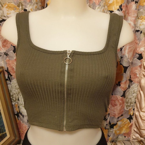 Primark top olive green like new, size S