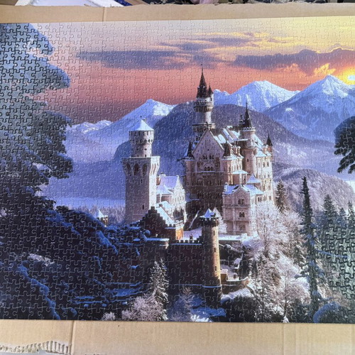Clementoni Neuschwanstein 1000-Piece Puzzle used, high quality collection