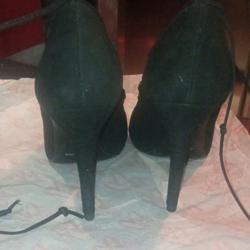 LEATHER CASTOR HEELS