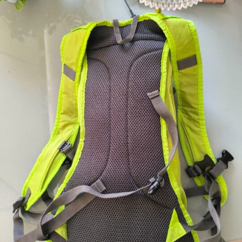 Reach Out Crivit Sports backpack like new, lightweight, reflective details