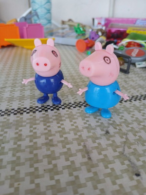 Φιγούρες George από την Peppa Pig μεταχειρισμένες