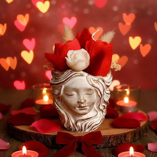 Porcelain girl container with gold details filled with scented wax flowers new