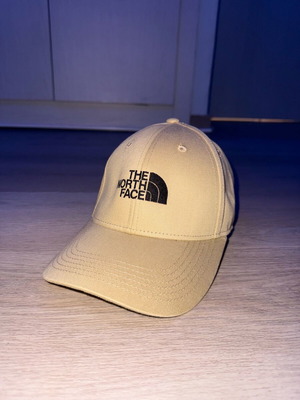 Καπέλο The North Face σαν καινούργιο, μπεζ, ρυθμιζόμενο μέγεθος M