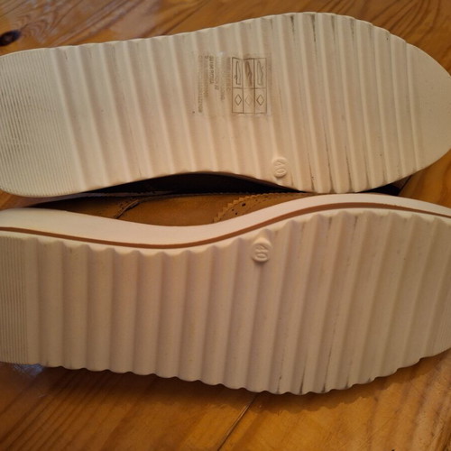 Women's shoes, narrow fit, brown, size 40
