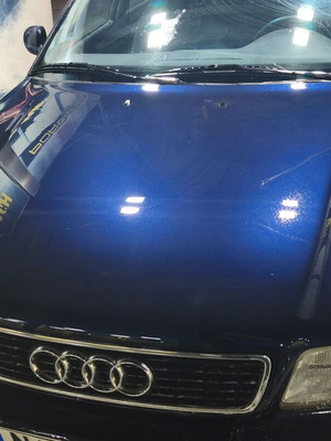 Audi A4 μεταχειρισμένο 1997 σκούρο μπλε 1.6 βενζίνη 183000 χλμ