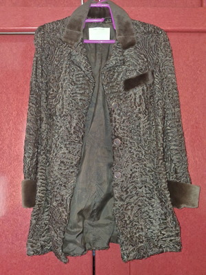Marc Jacobs vintage fur like new, medium half coat brown