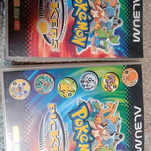 Pokémon Pickers album used with 210 pickers, 2 pieces