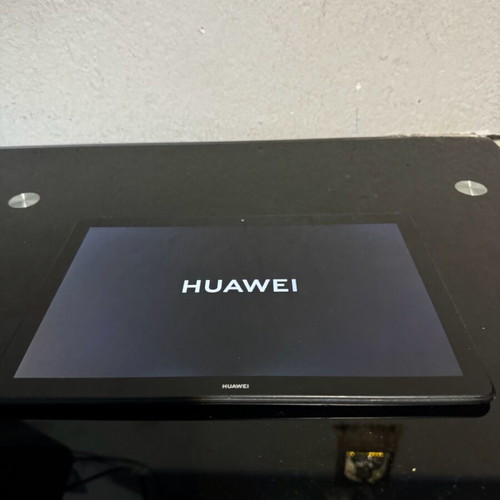 Huawei MediaPad like new with case and box