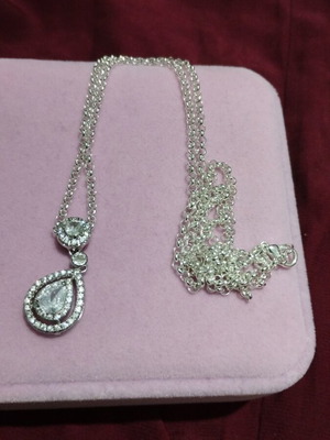 Silver chain with pendant tear drop new