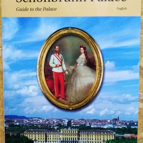 Schönbrunn Palace Guide to the Palace like new