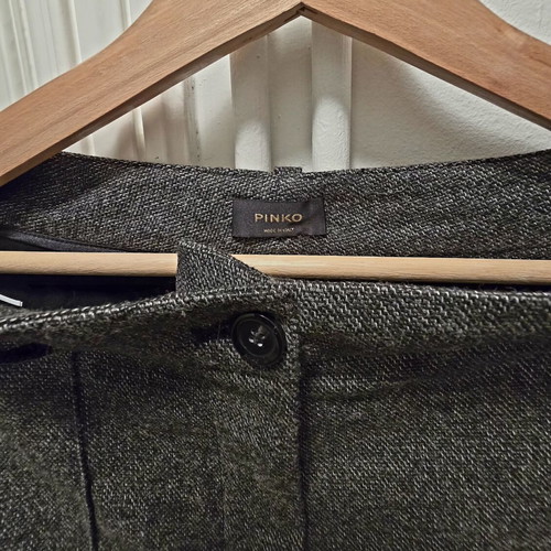 Pinko shorts like new, black, size M