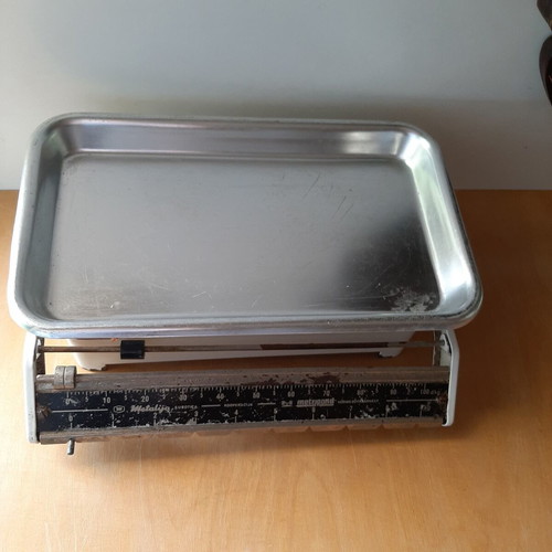 Vintage metal scale from 70s-80s like new, measuring tool