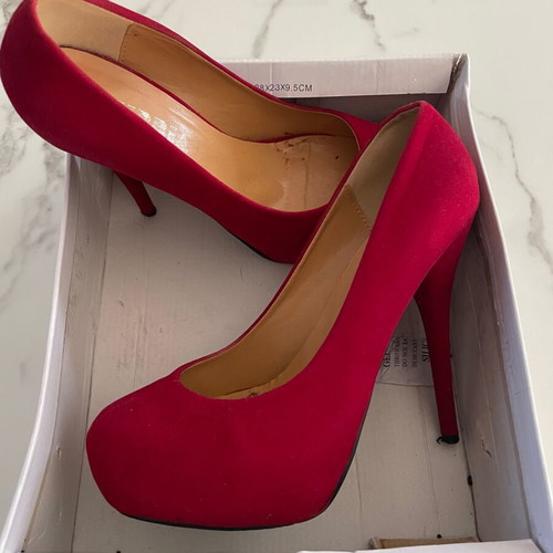 Bordeaux suede pumps size 39 like new