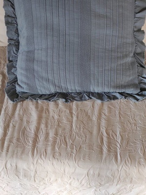 Nef Nef pillow like new, 50×50