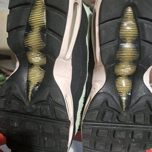 Nike Air Max 95 Premium like new, size 39, athletic shoes