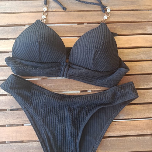 Women's swimwear like new, small/medium, 2 one-piece and 4 bikinis