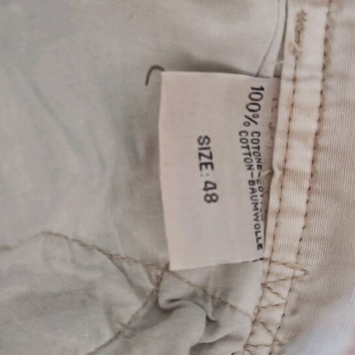 Cargo shorts like new, size large (48), beige