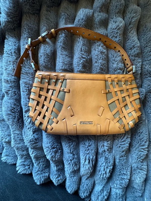 Calvin Klein leather shoulder bag tan like new